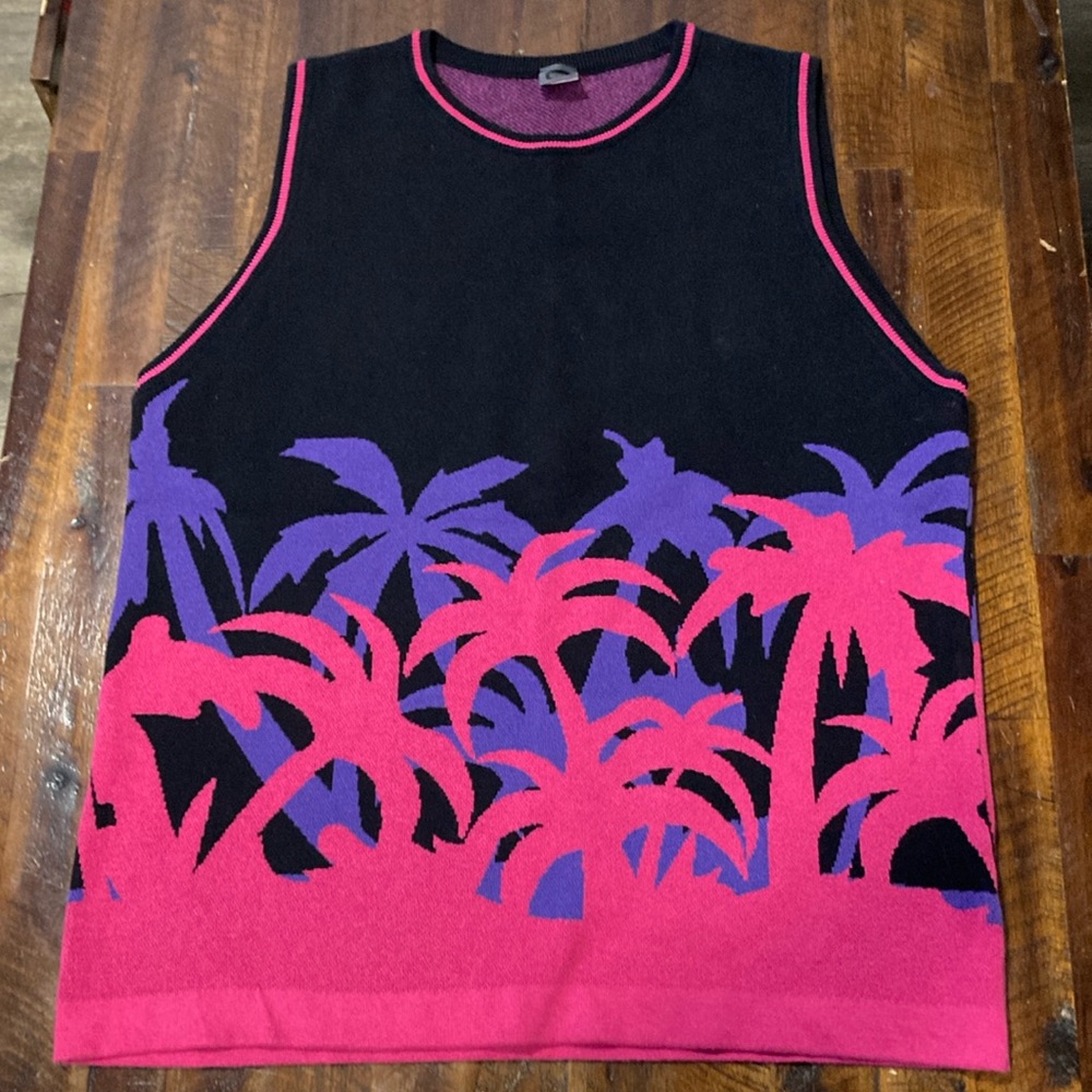 Black & Pink Palm-Print Knit Sleeveless Sweater